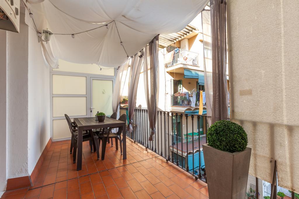 Gaudi Residence Barcelona Buitenkant foto